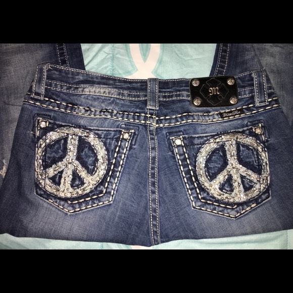 Miss Me—Rhinestone Peace Sign Bootcut Jean - Picture 4 of 7